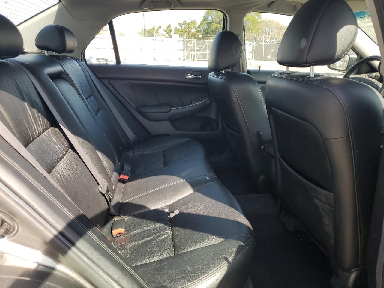 2006 Honda Accord - Image 10