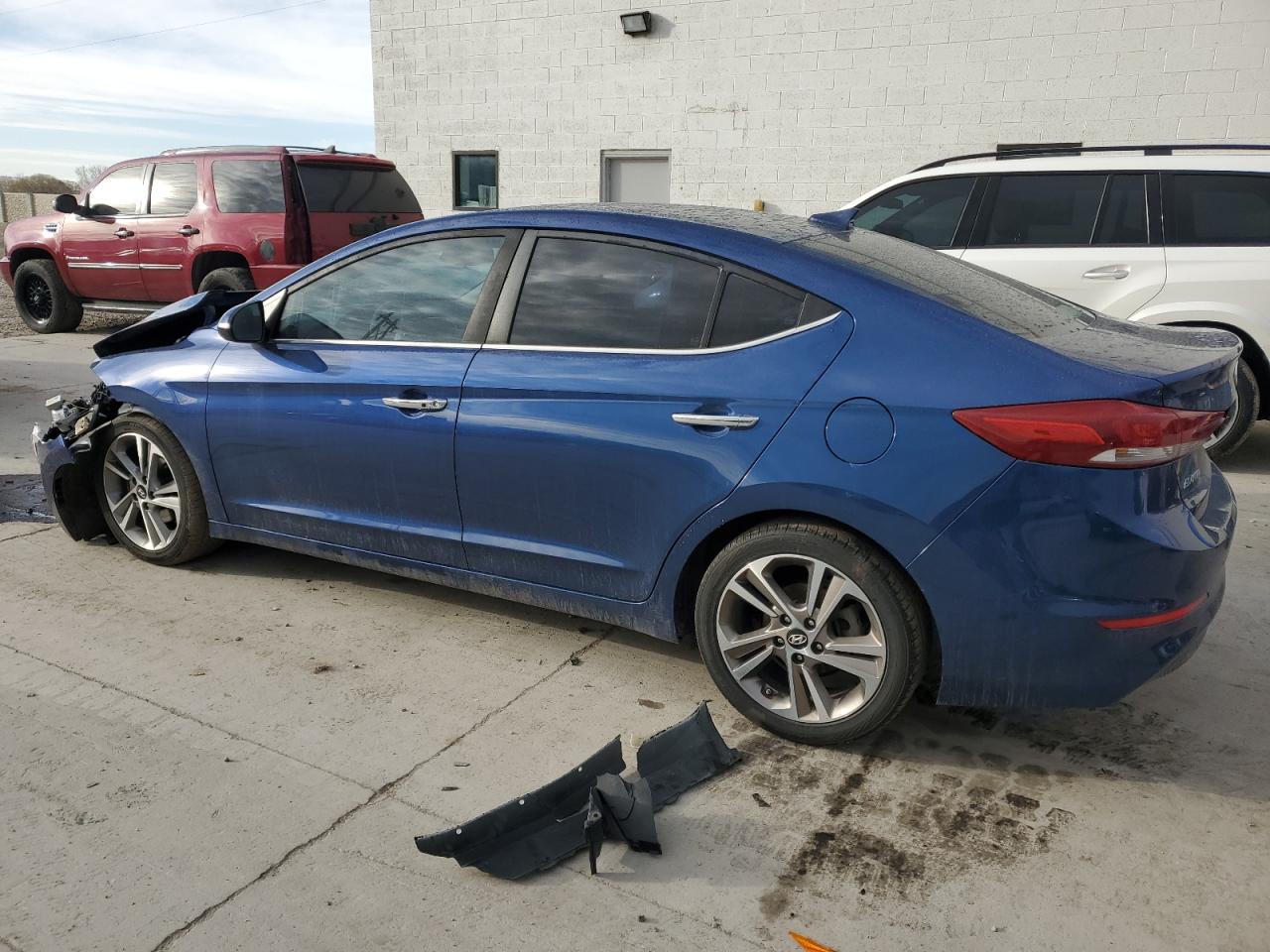 2017 Hyundai Elantra - Image 2