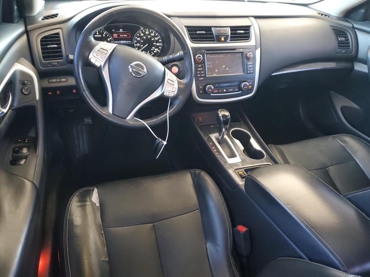 2016 Nissan Altima - Image 8