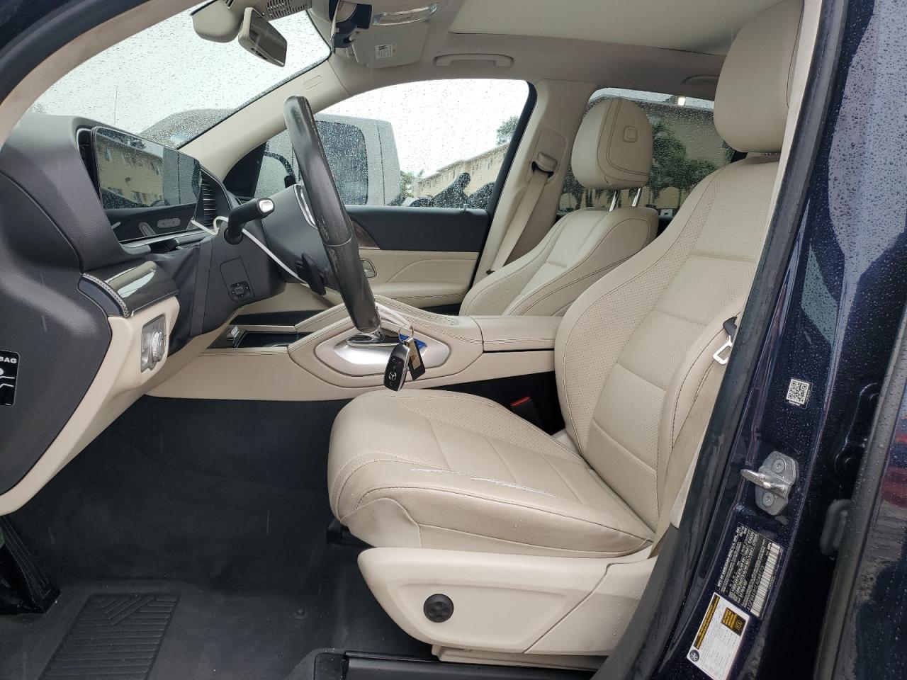 2020 Mercedes-Benz GLE - Image 7