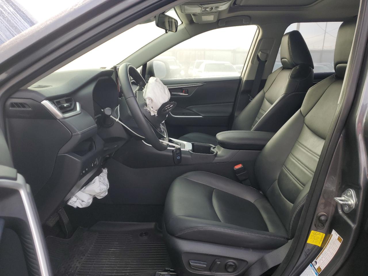 2022 Toyota RAV 4 - Image 7