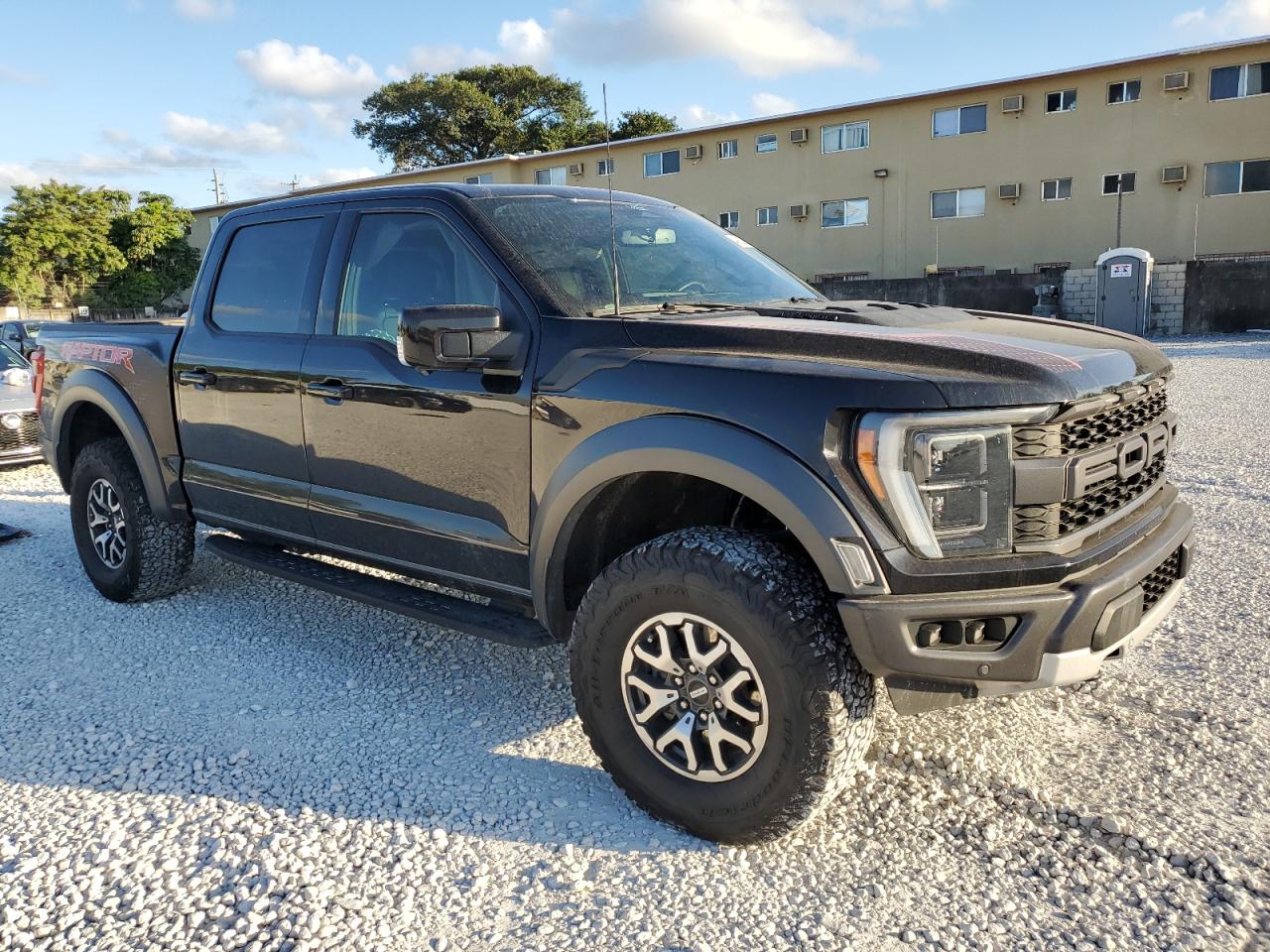 2022 Ford F-150 - Image 4