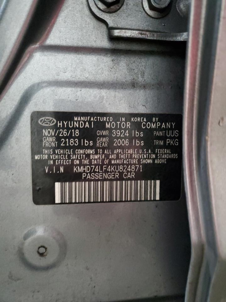 2019 Hyundai Elantra - Image 14