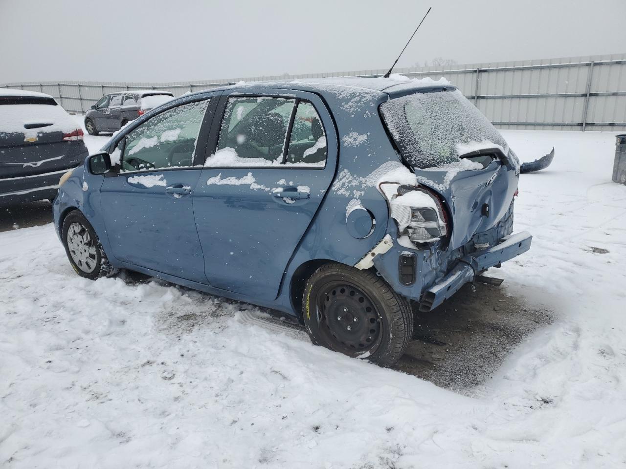 2010 Toyota Yaris - Image 2