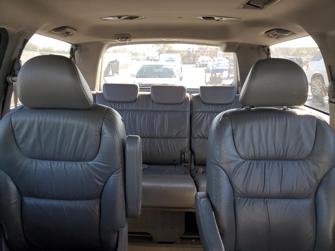 2009 Honda Odyssey - Image 10