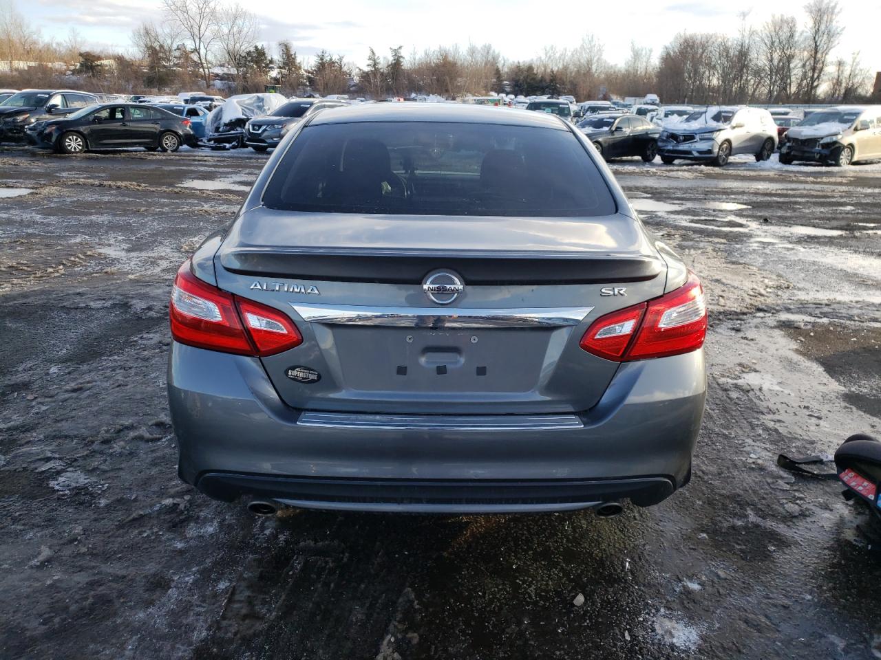 2016 Nissan Altima - Image 6
