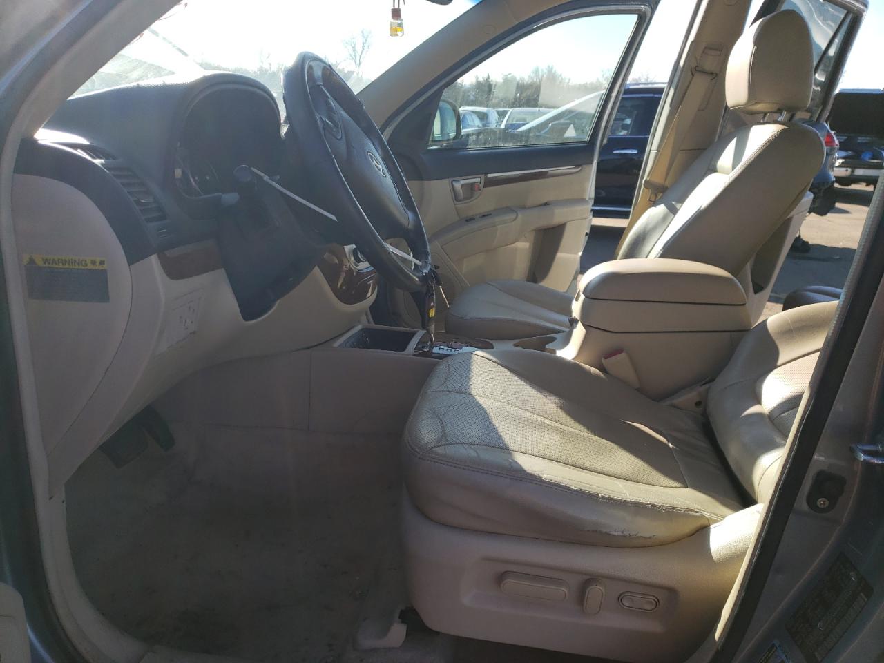 2009 Hyundai Santa Fe - Image 7