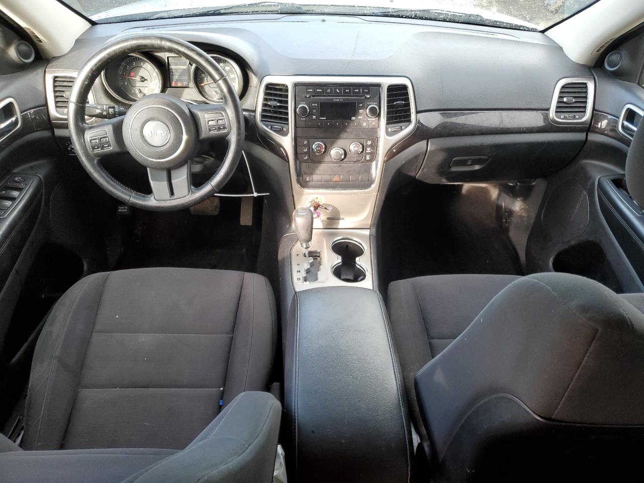 2011 Jeep Grand Cherokee - Image 8