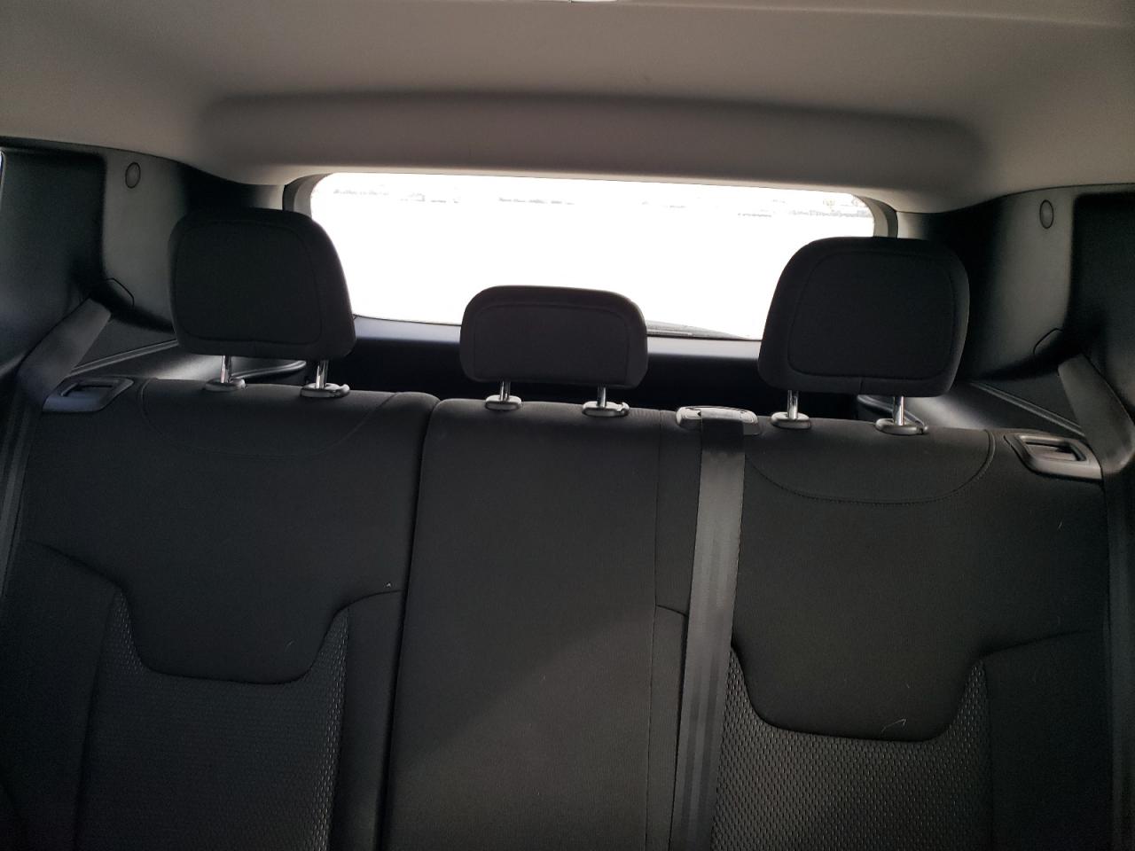 2020 Jeep Renegade - Image 10