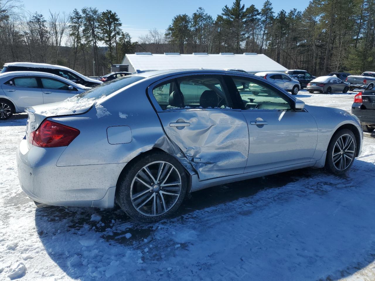 2011 Infiniti G - Image 3