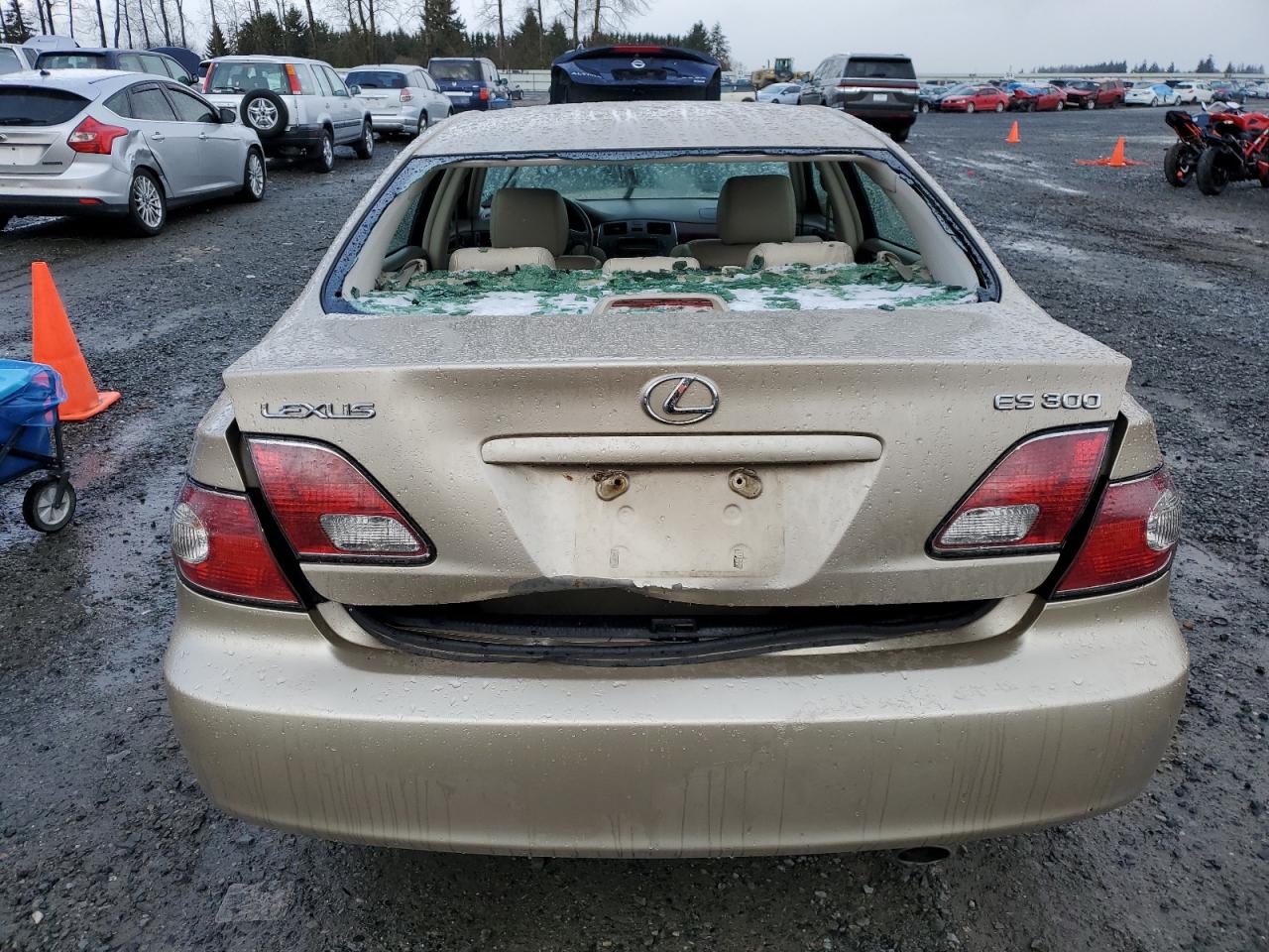 2003 Lexus ES - Image 6