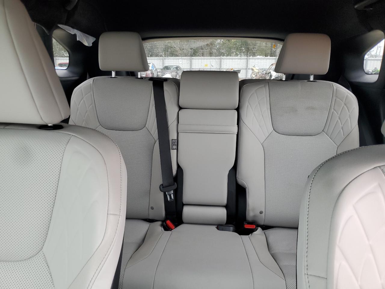 2023 Lexus RX - Image 10