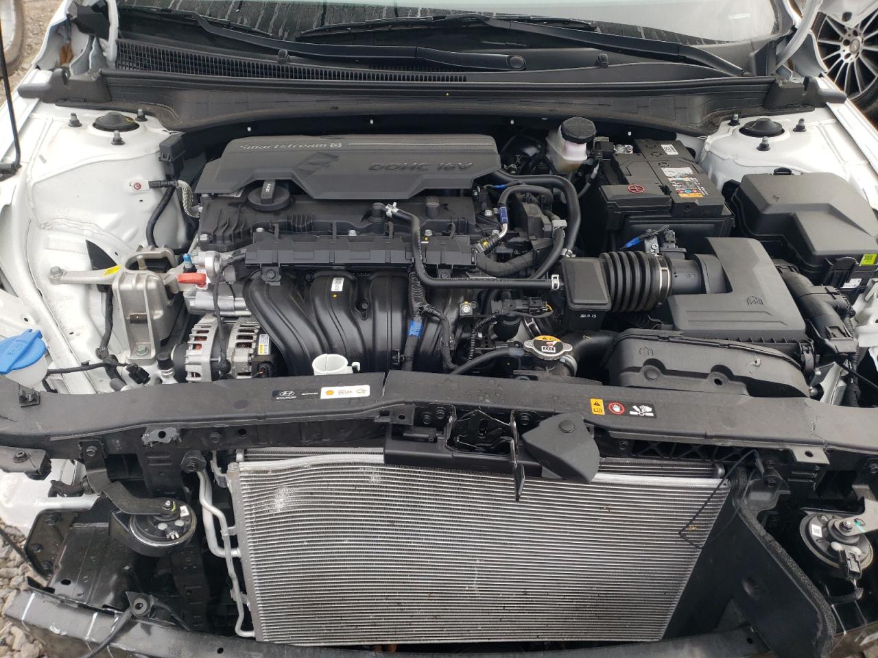 2024 Hyundai Elantra - Image 11