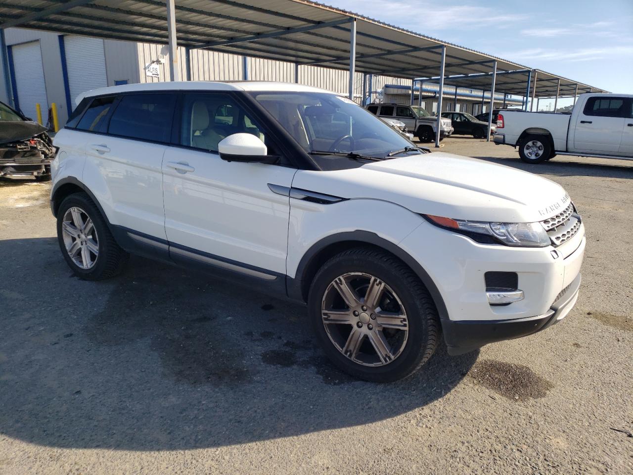 2015 Land Rover Range Rover - Image 4