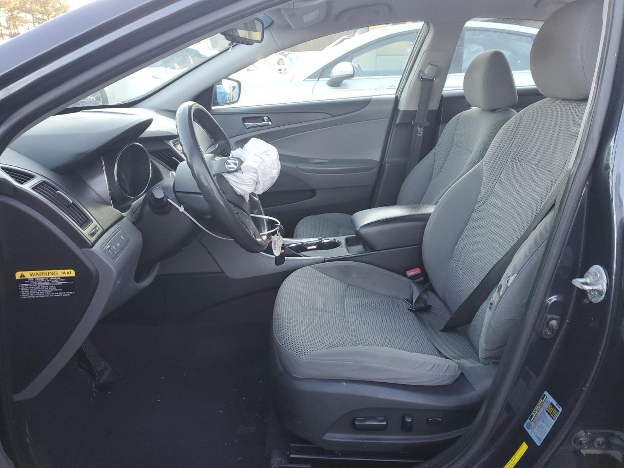 2012 Hyundai Sonata - Image 7