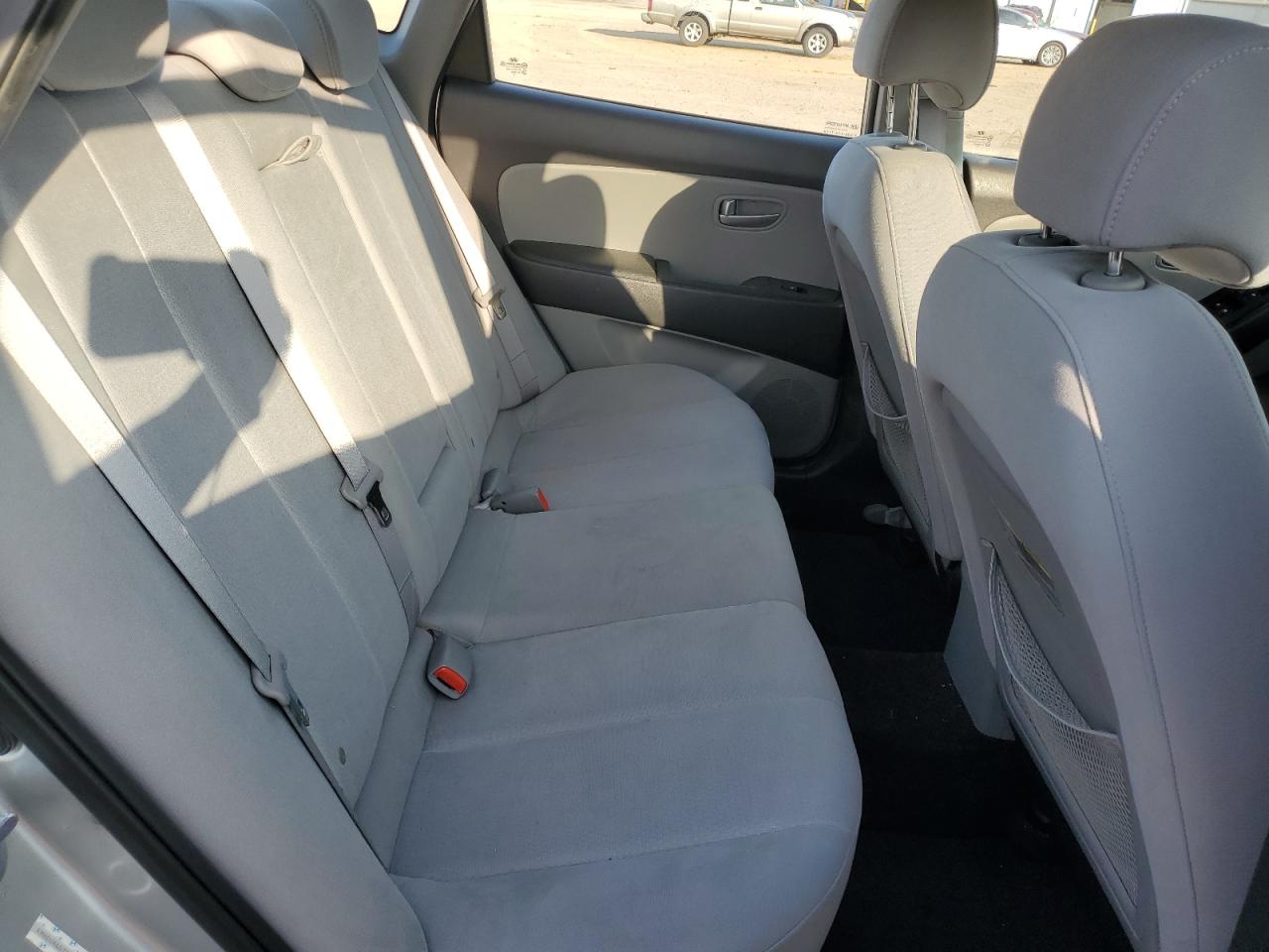 2009 Hyundai Elantra - Image 10