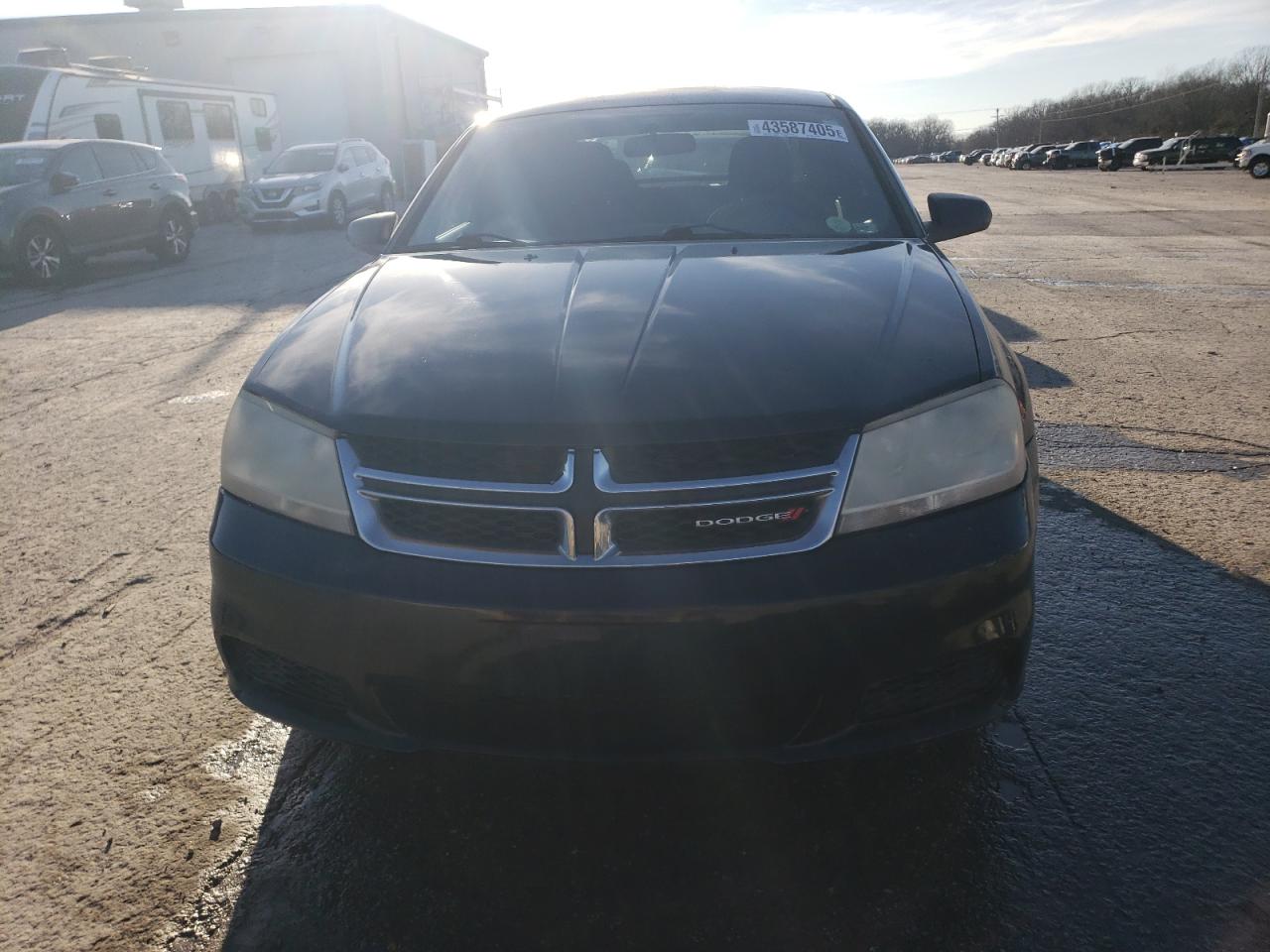 2013 Dodge Avenger - Image 5