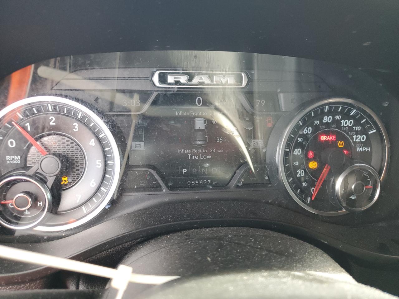 2019 RAM 1500 - Image 9