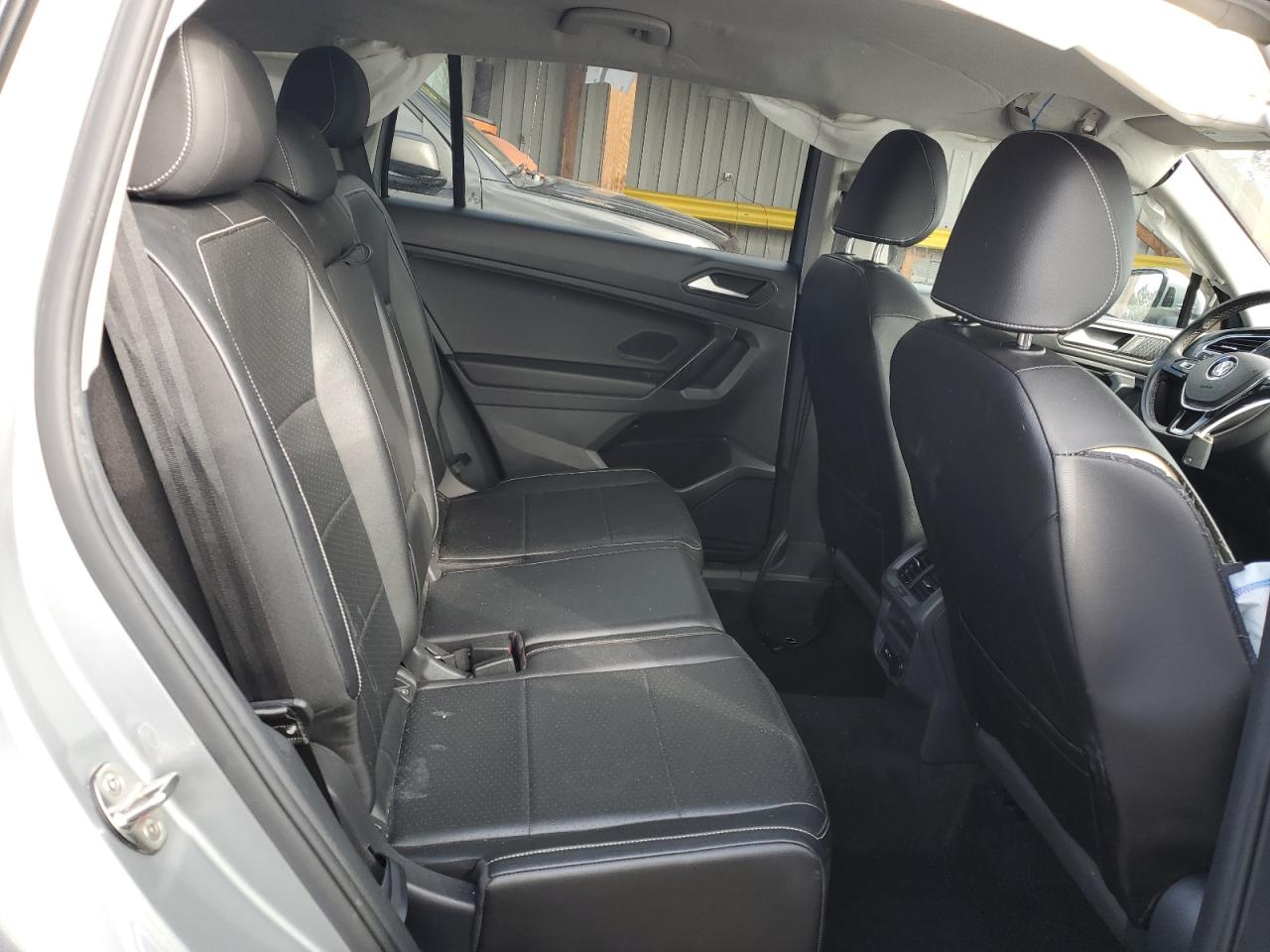 2021 Volkswagen Tiguan - Image 10