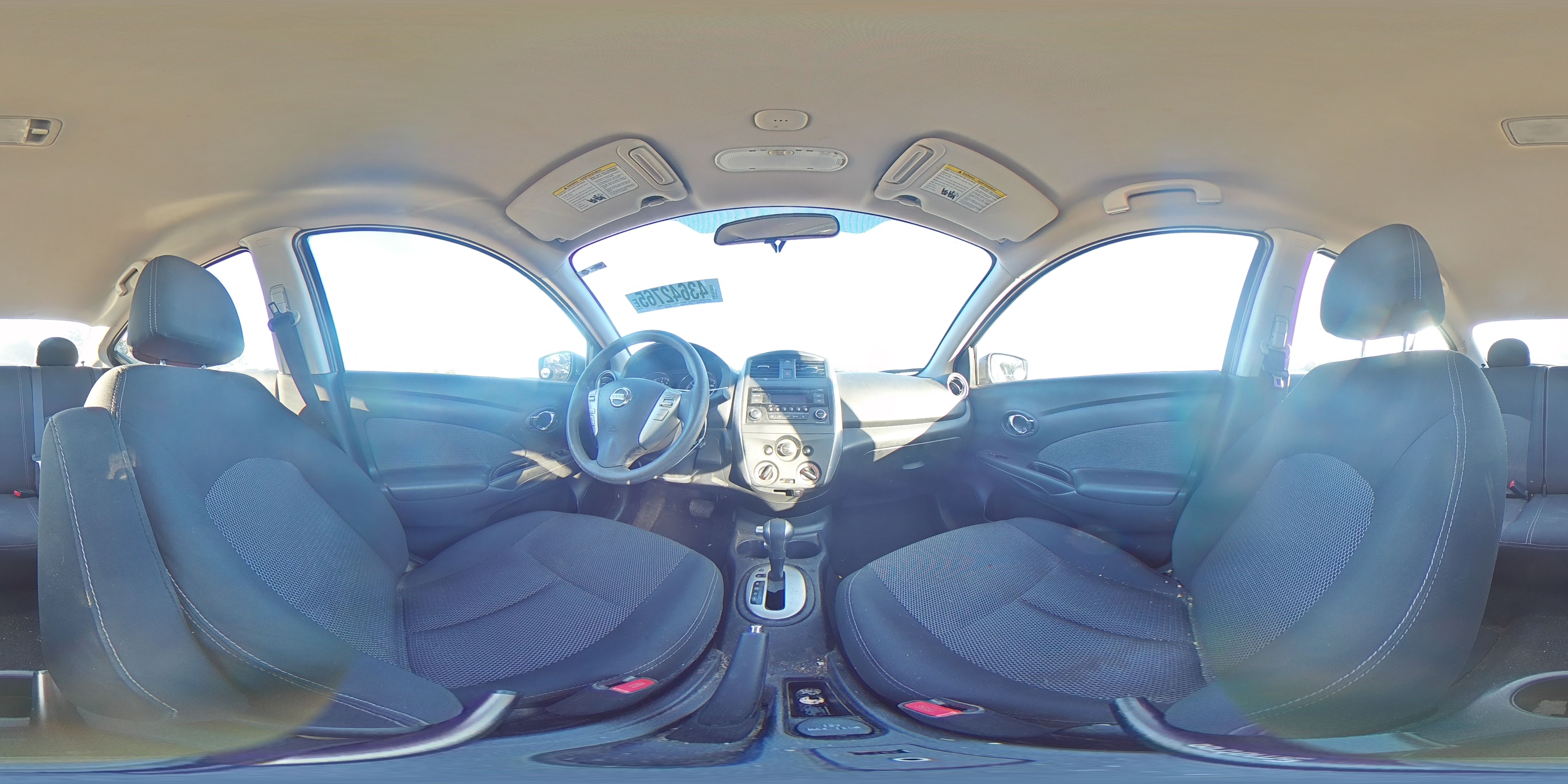 2015 Nissan Versa - Image 12