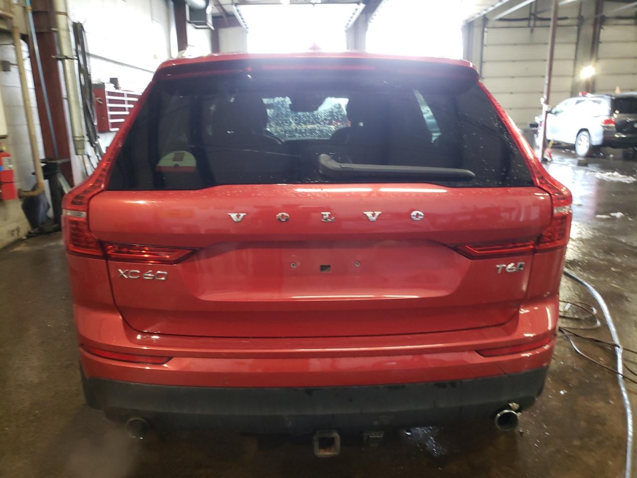 2018 Volvo XC60 - Image 6