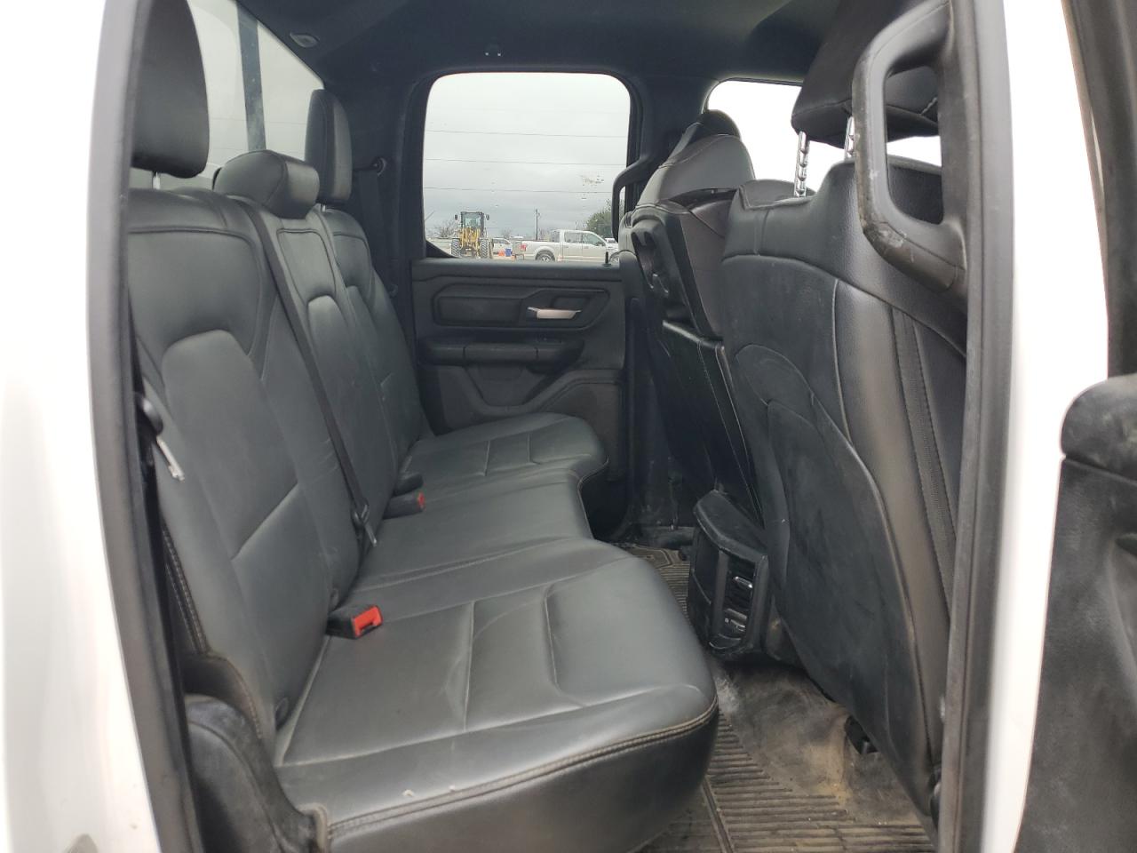 2021 RAM 1500 - Image 11