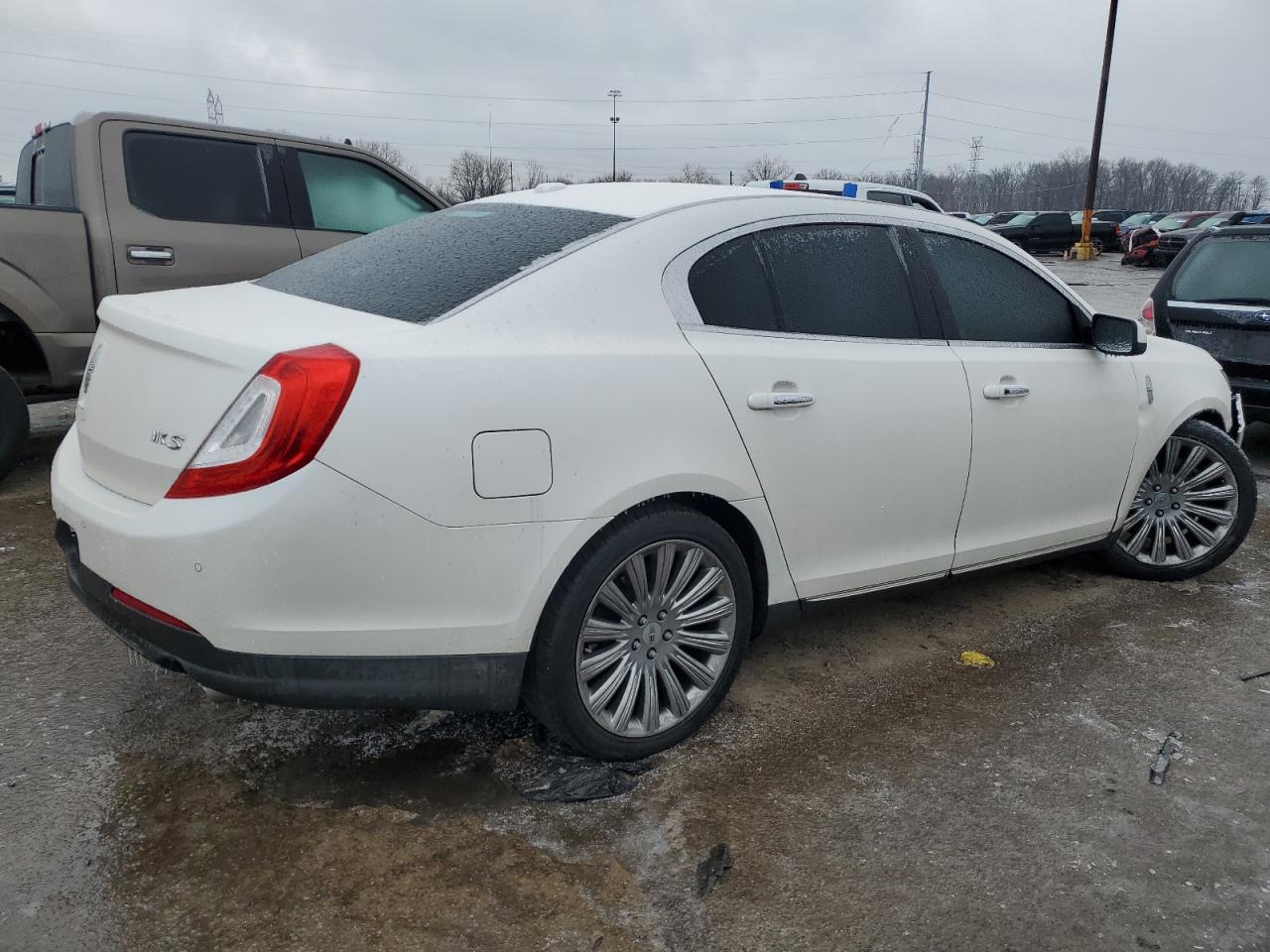 2014 Lincoln MKS - Image 3