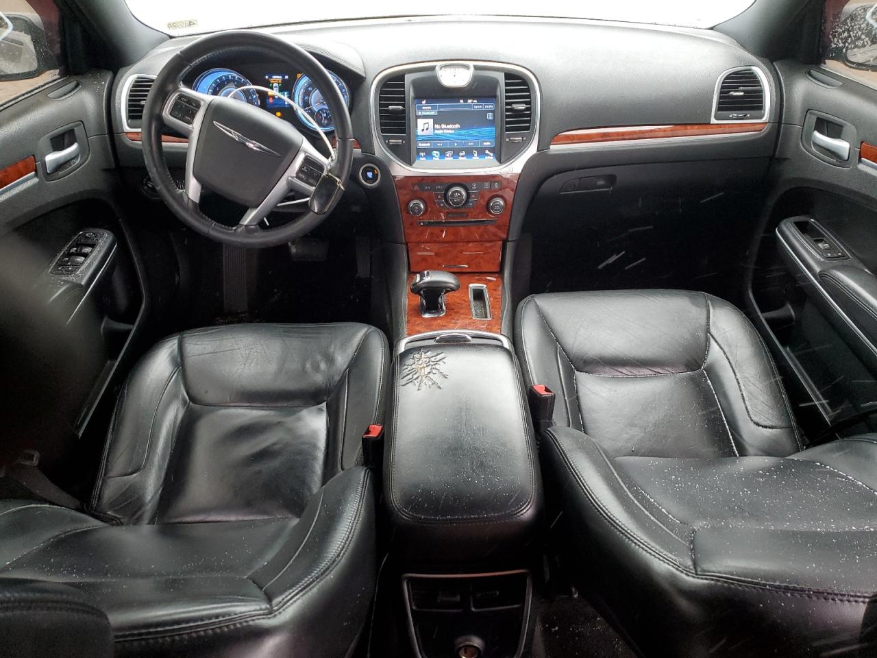 2014 Chrysler 300 - Image 8