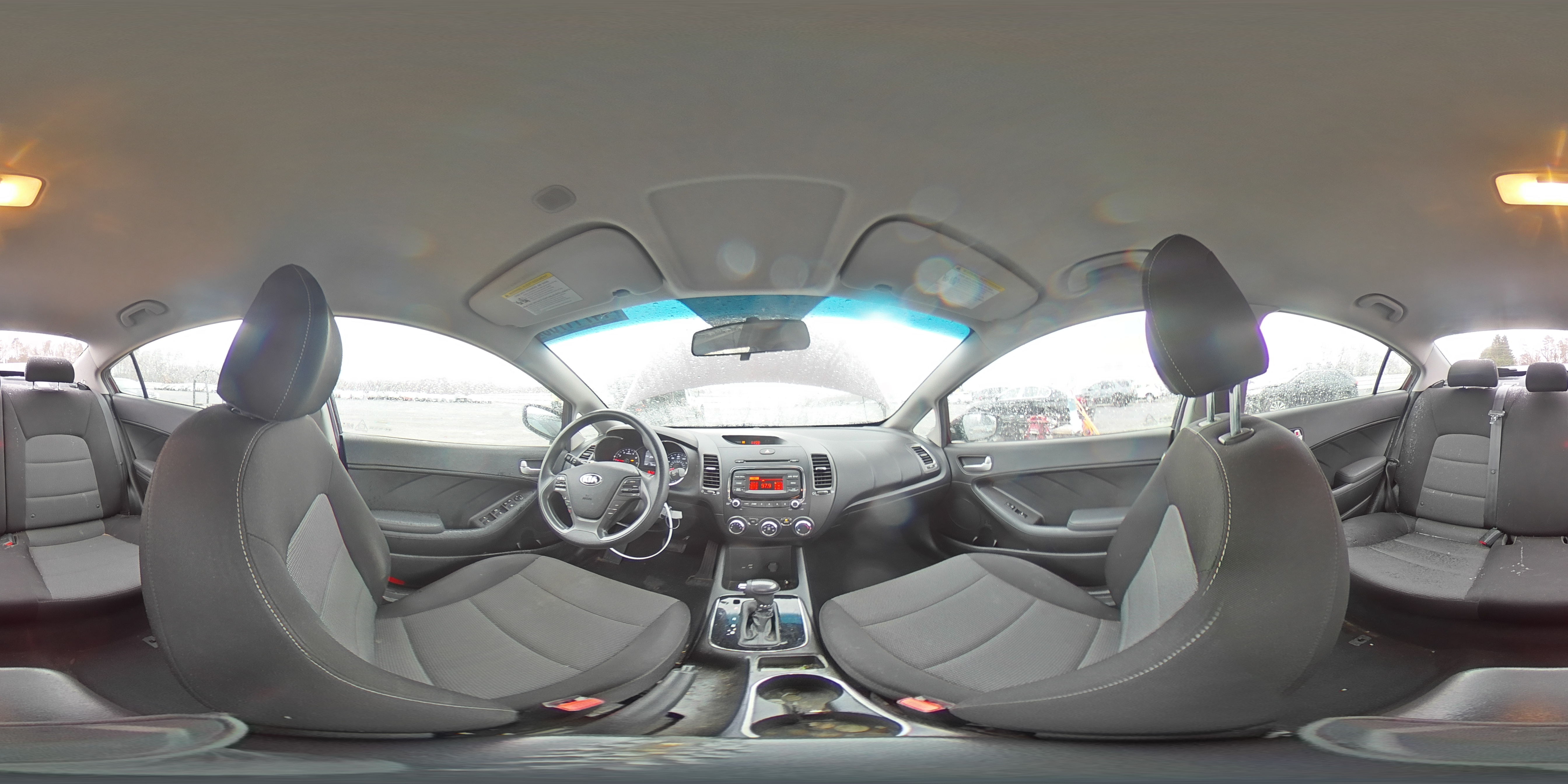 2018 Kia Forte - Image 12