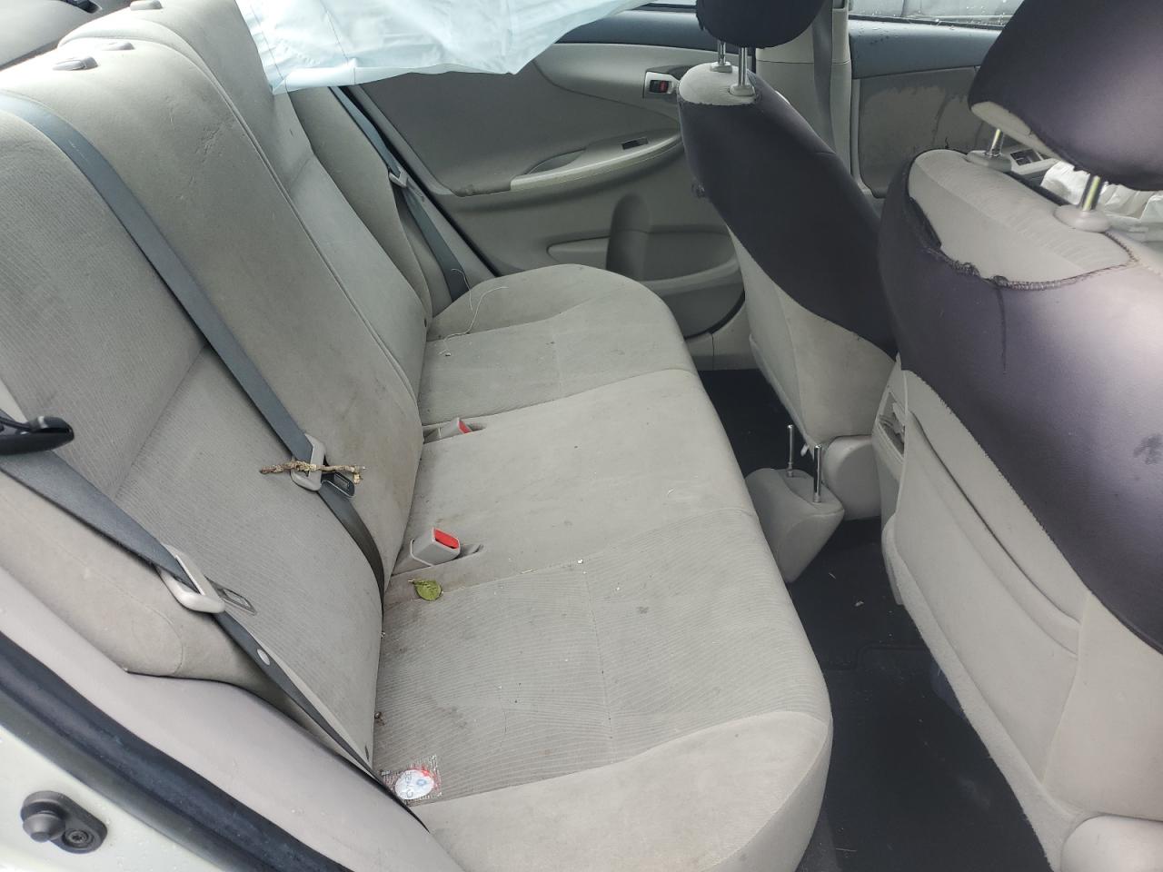 2012 Toyota Corolla - Image 10