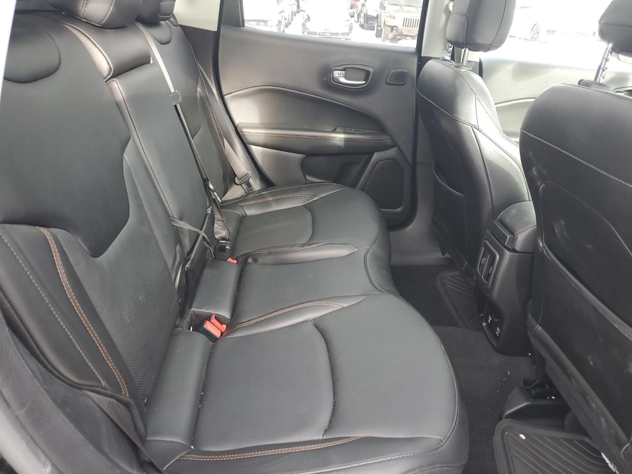 2021 Jeep Compass - Image 11