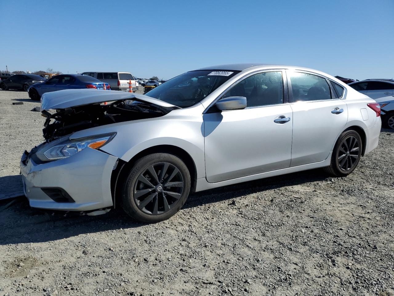 2017 Nissan Altima 2.5 продається в Antelope, CA - Front End