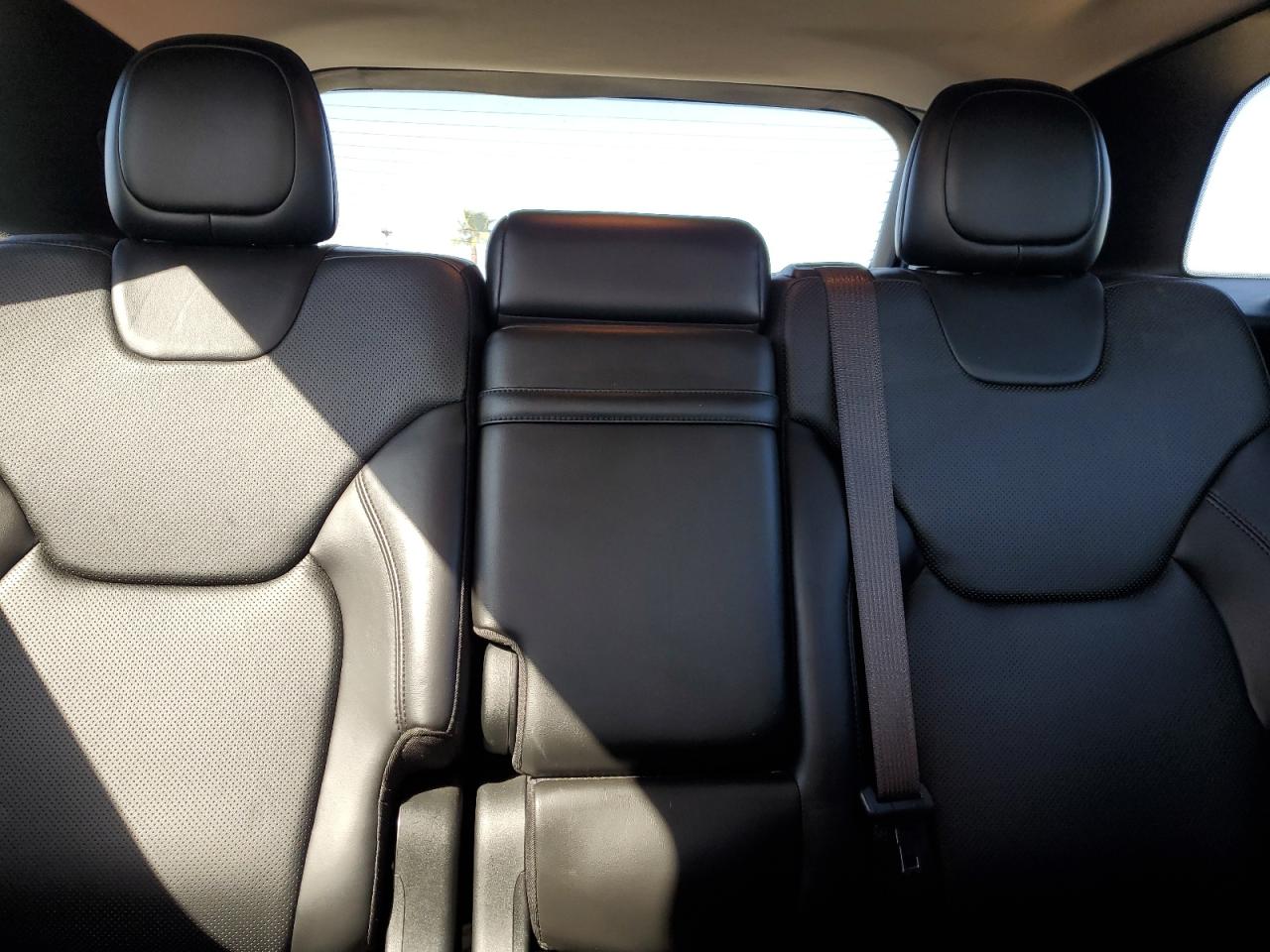 2018 Jeep Cherokee - Image 10