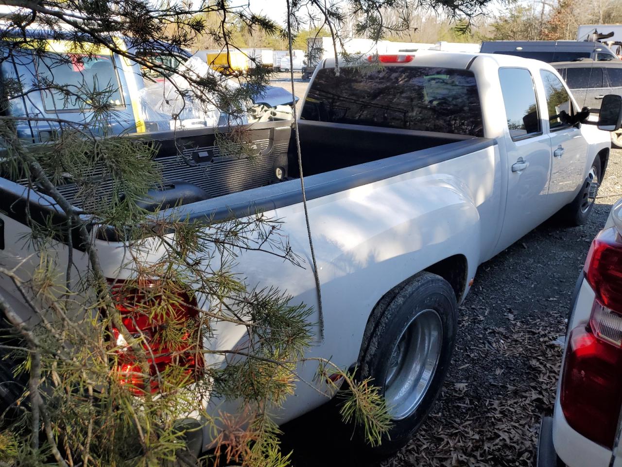 2009 GMC Sierra - Image 3