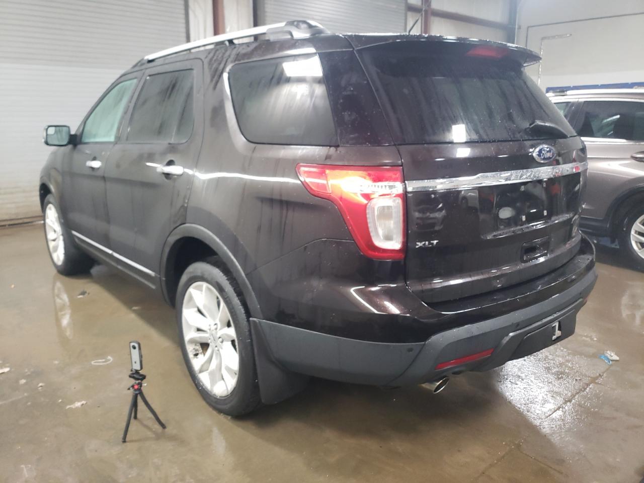 2013 Ford Explorer - Image 2
