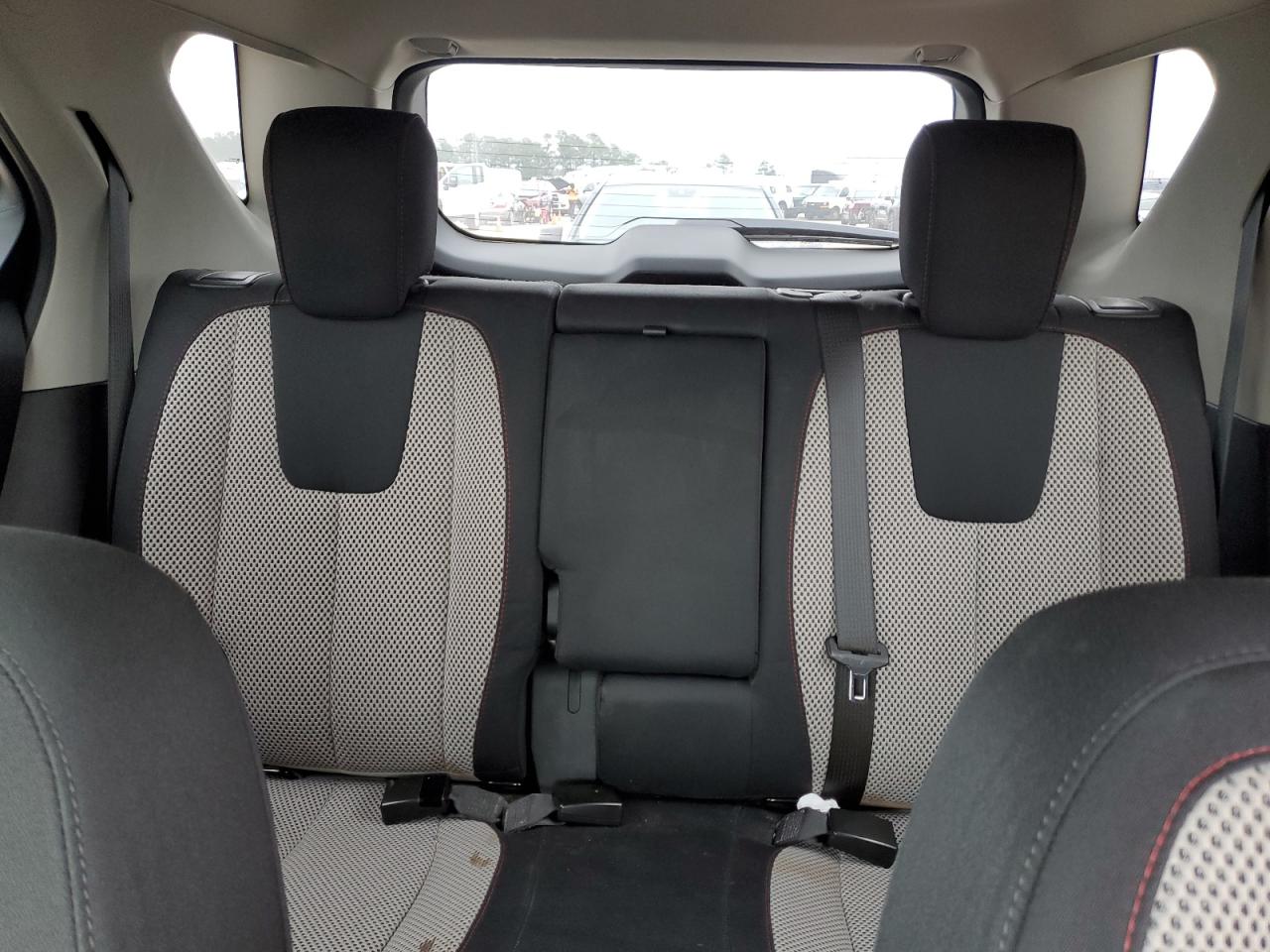 2012 Chevrolet Equinox - Image 10