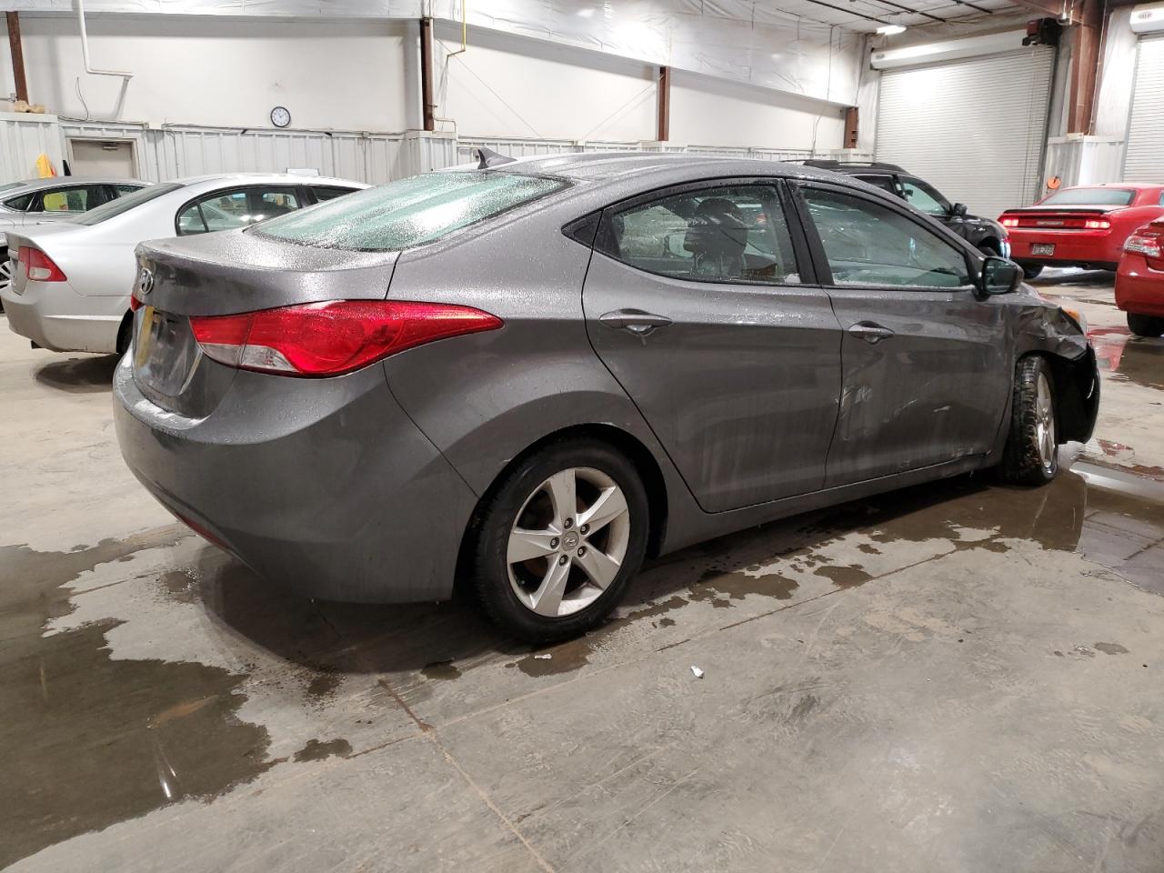 2013 Hyundai Elantra - Image 3