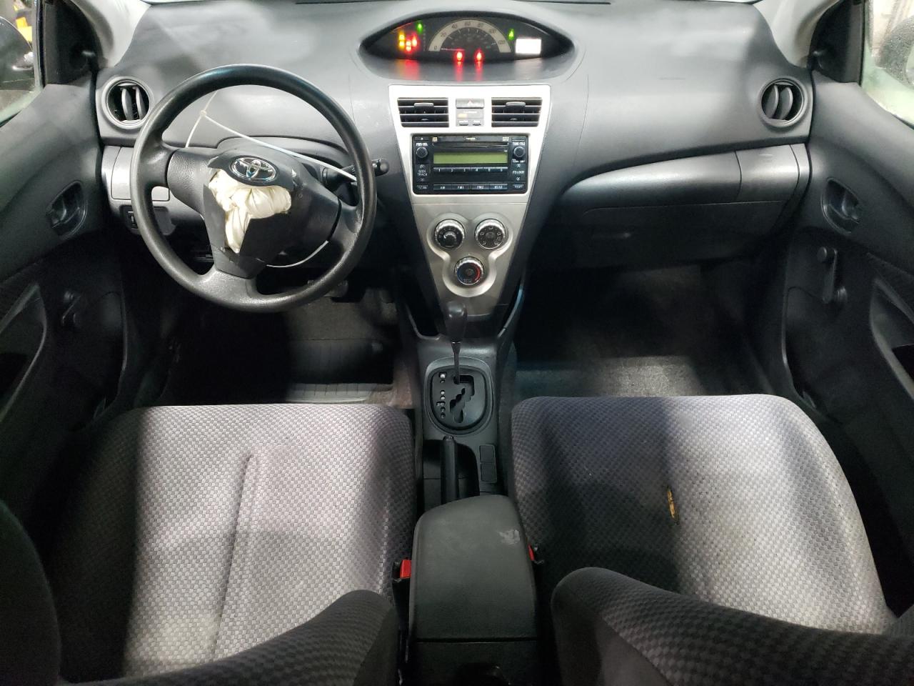 2008 Toyota Yaris - Image 8