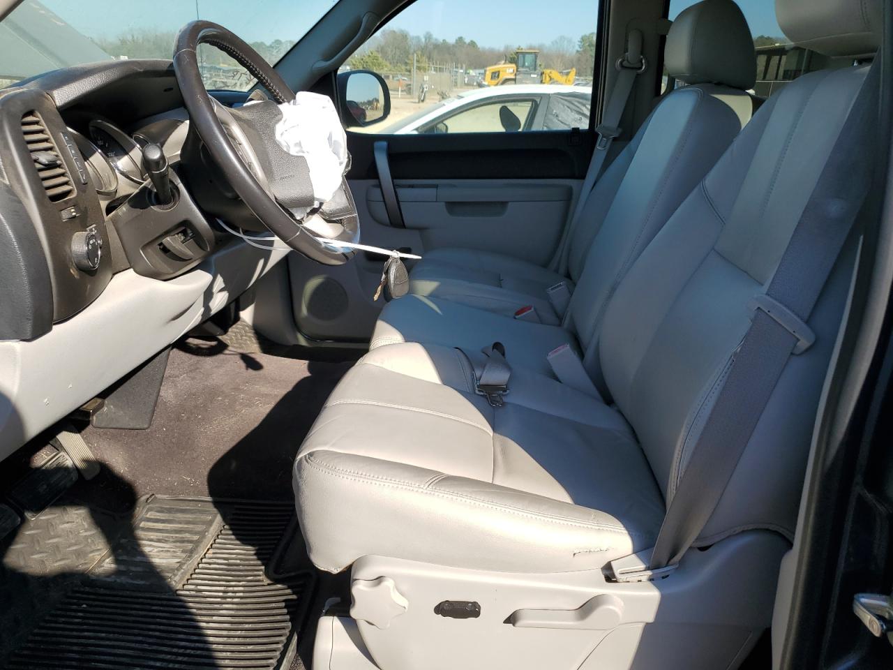 2010 Chevrolet Silverado - Image 7