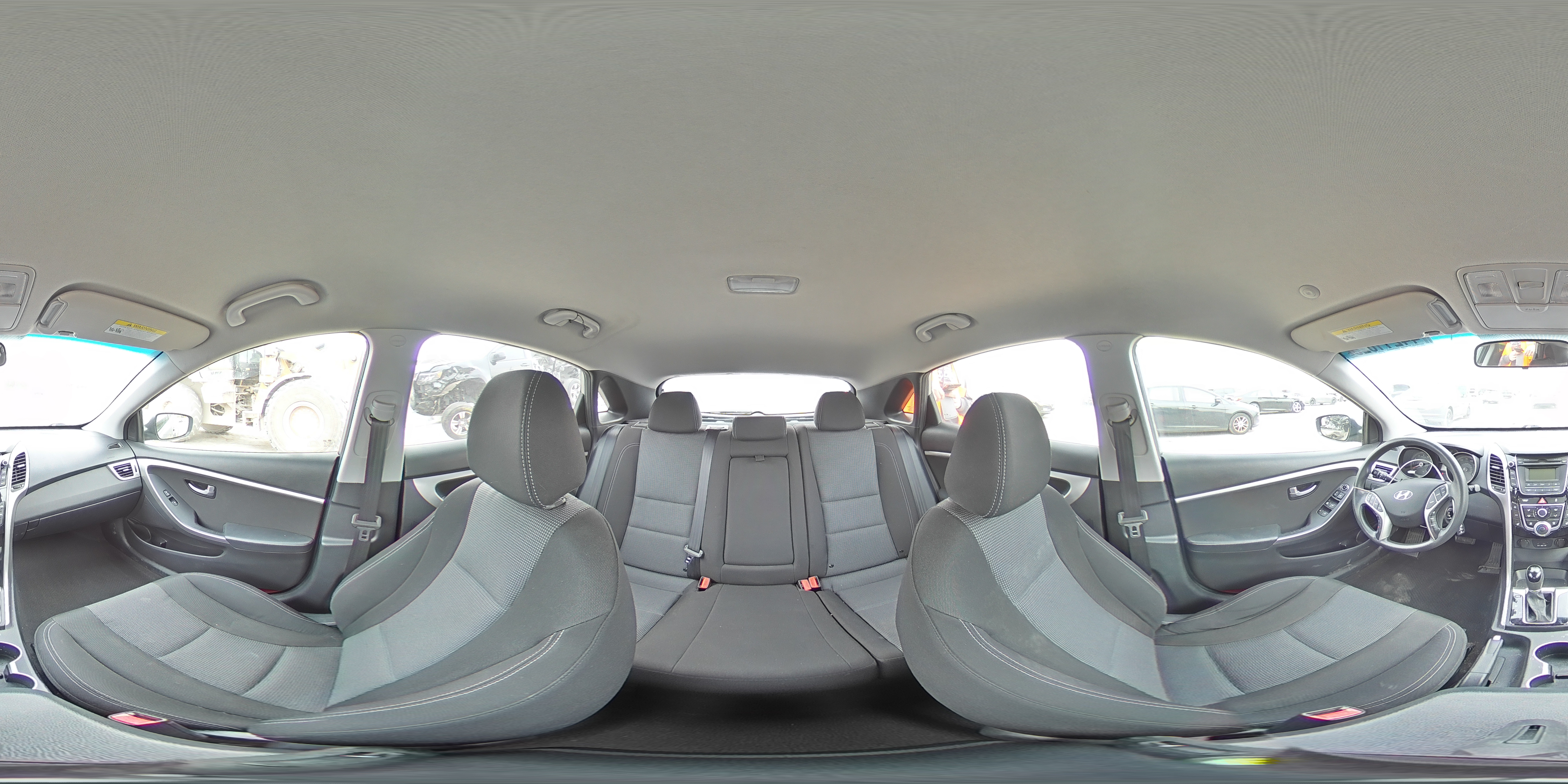 2014 Hyundai Elantra - Image 12