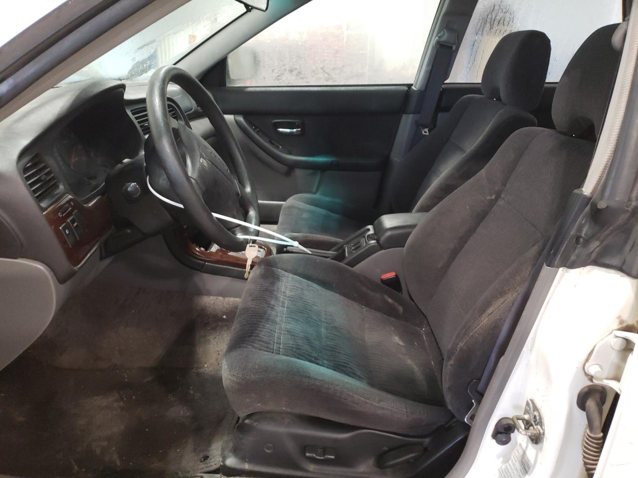2000 Subaru Legacy - Image 7