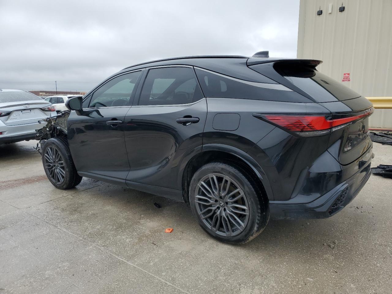 2023 Lexus RX - Image 2