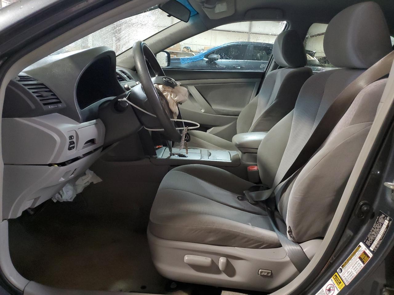 2011 Toyota Camry - Image 7
