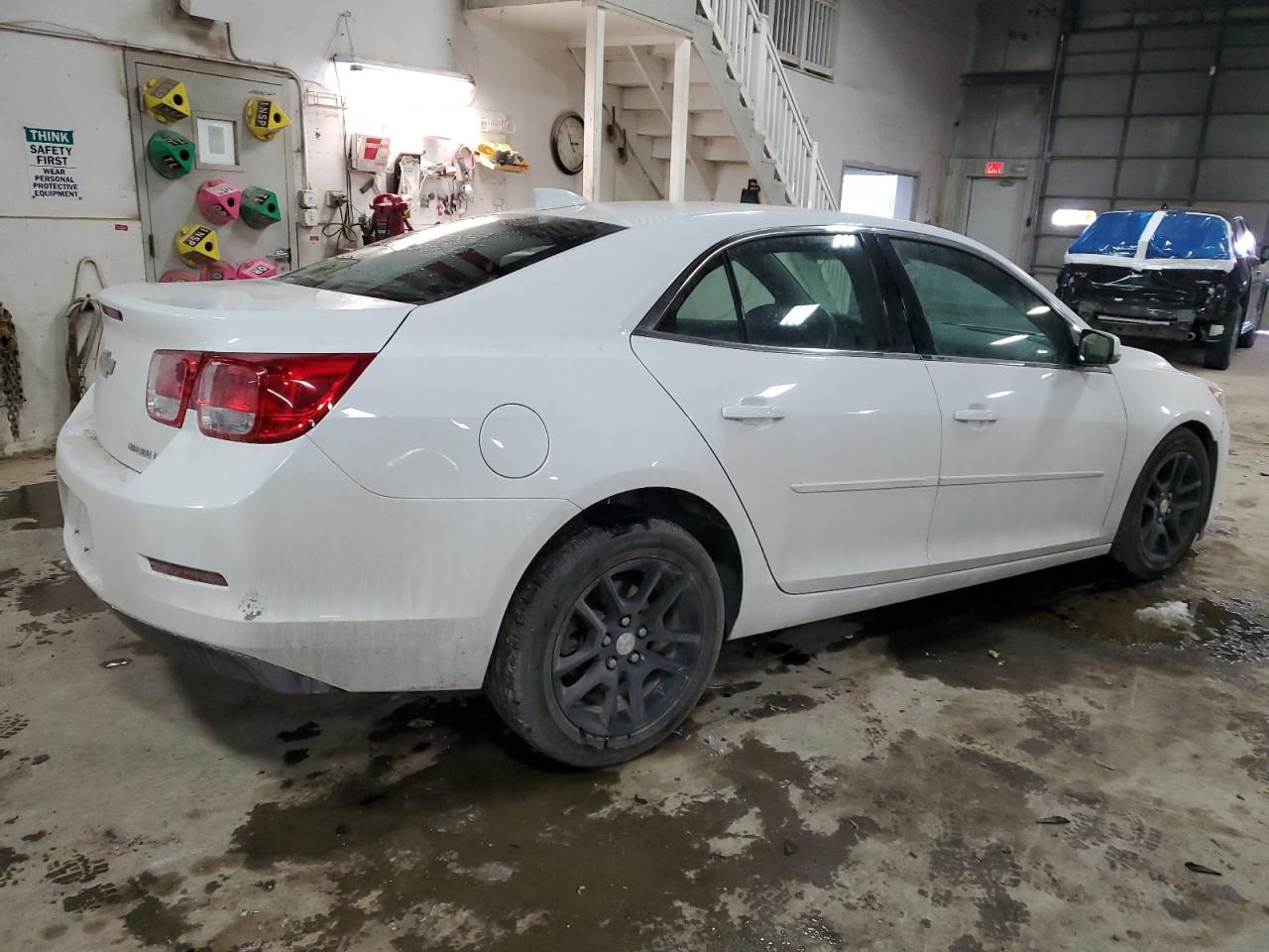 2015 Chevrolet Malibu - Image 3
