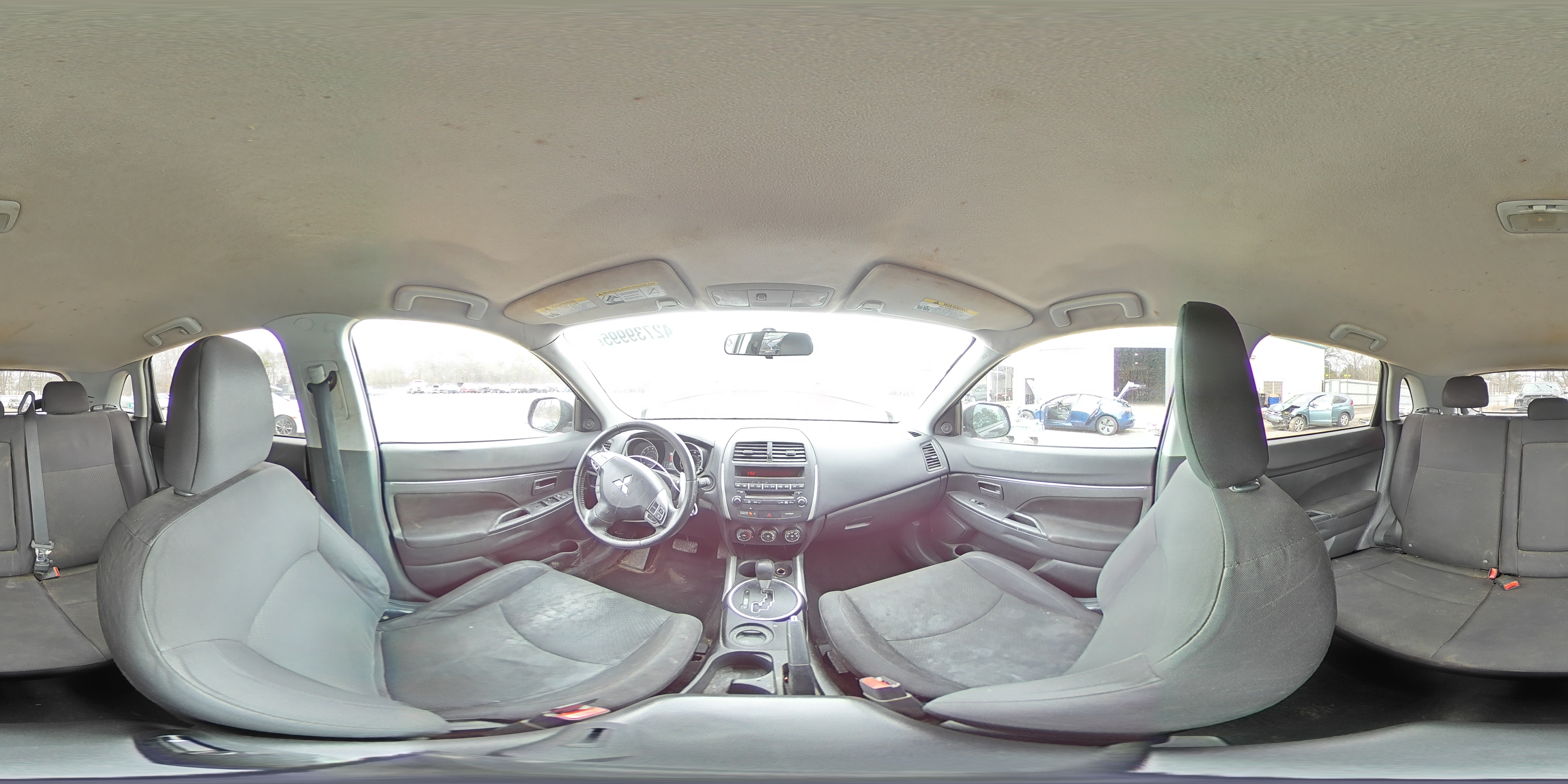 2013 Mitsubishi Outlander - Image 15