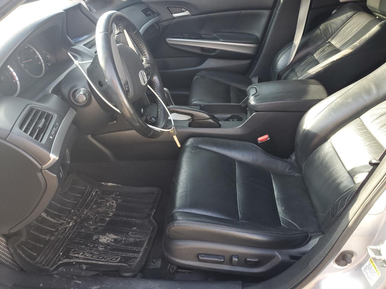 2010 Honda Accord - Image 7