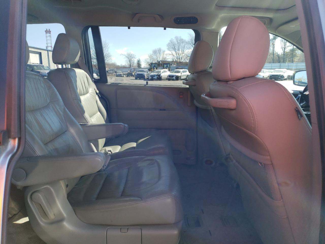 2007 Honda Odyssey - Image 11