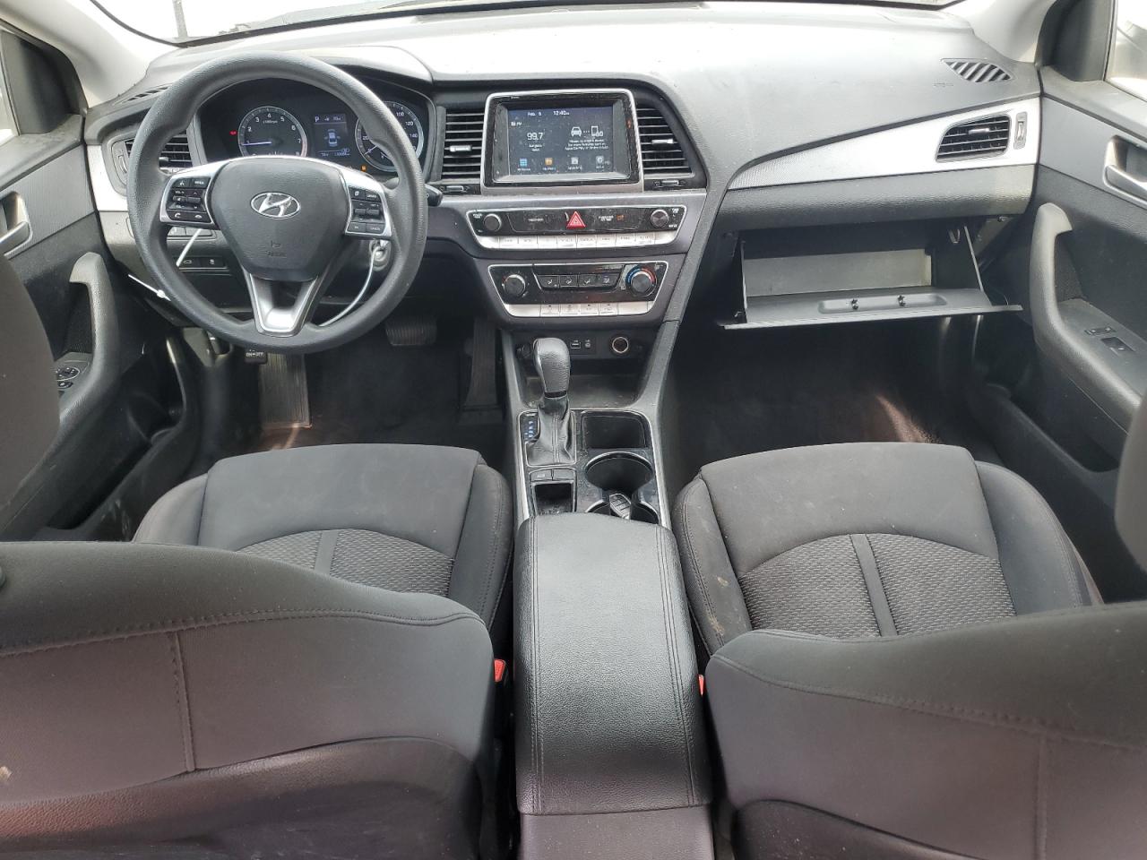 5NPE24AF9JH600529 HYUNDAI SONATA 2018