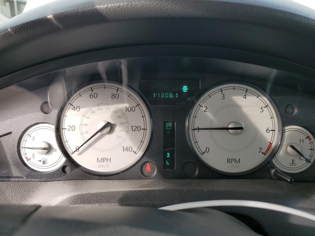 2005 Chrysler 300 - Image 9