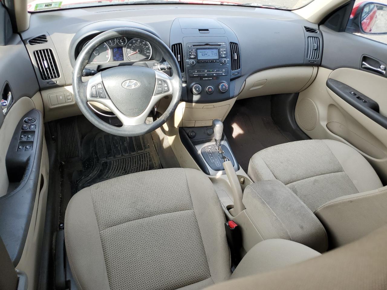 2012 Hyundai Elantra - Image 8